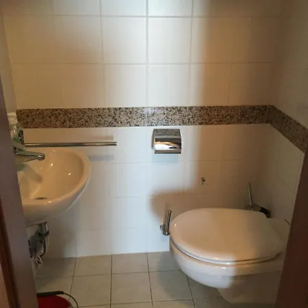 アパート Strandkoezeli Panoramas 4 Fos Badacsonytomajon *